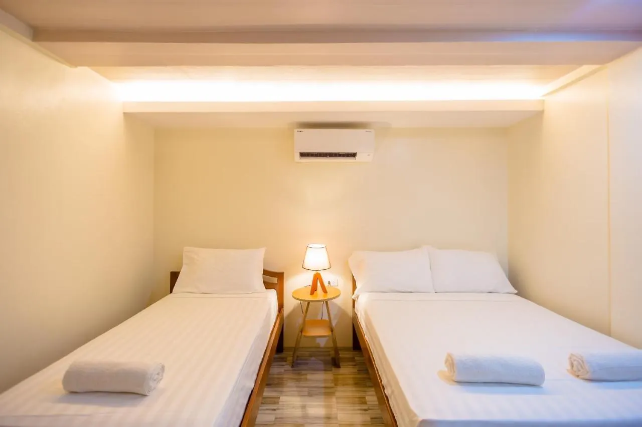Alona Beach Side Inn Panglao
